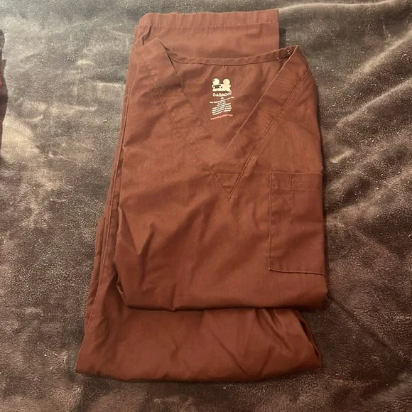 Scrub Set - Picture 3 of 3